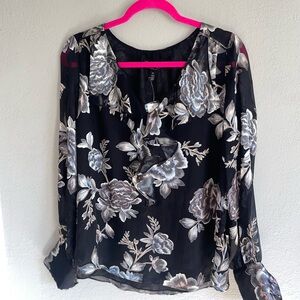 White House Black Market Black and Gray Floral Blouse medium new nwt